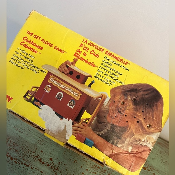 Vintage 1984 TOMY Get Along Gang Clubhouse Caboose Toy & Original Box - Picture 10 of 11